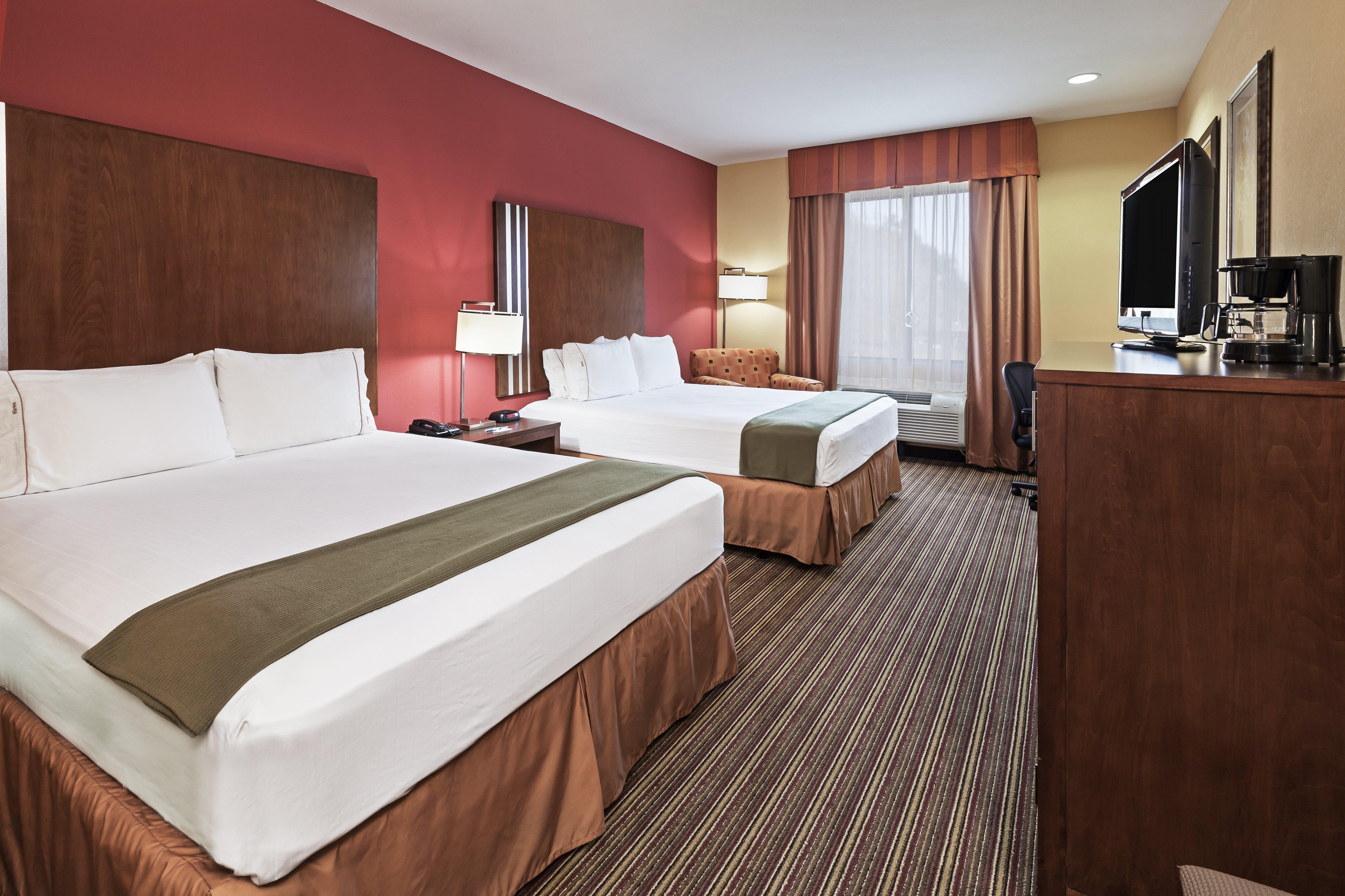 Holiday Inn Express & Suites Cleveland By Ihg Екстериор снимка
