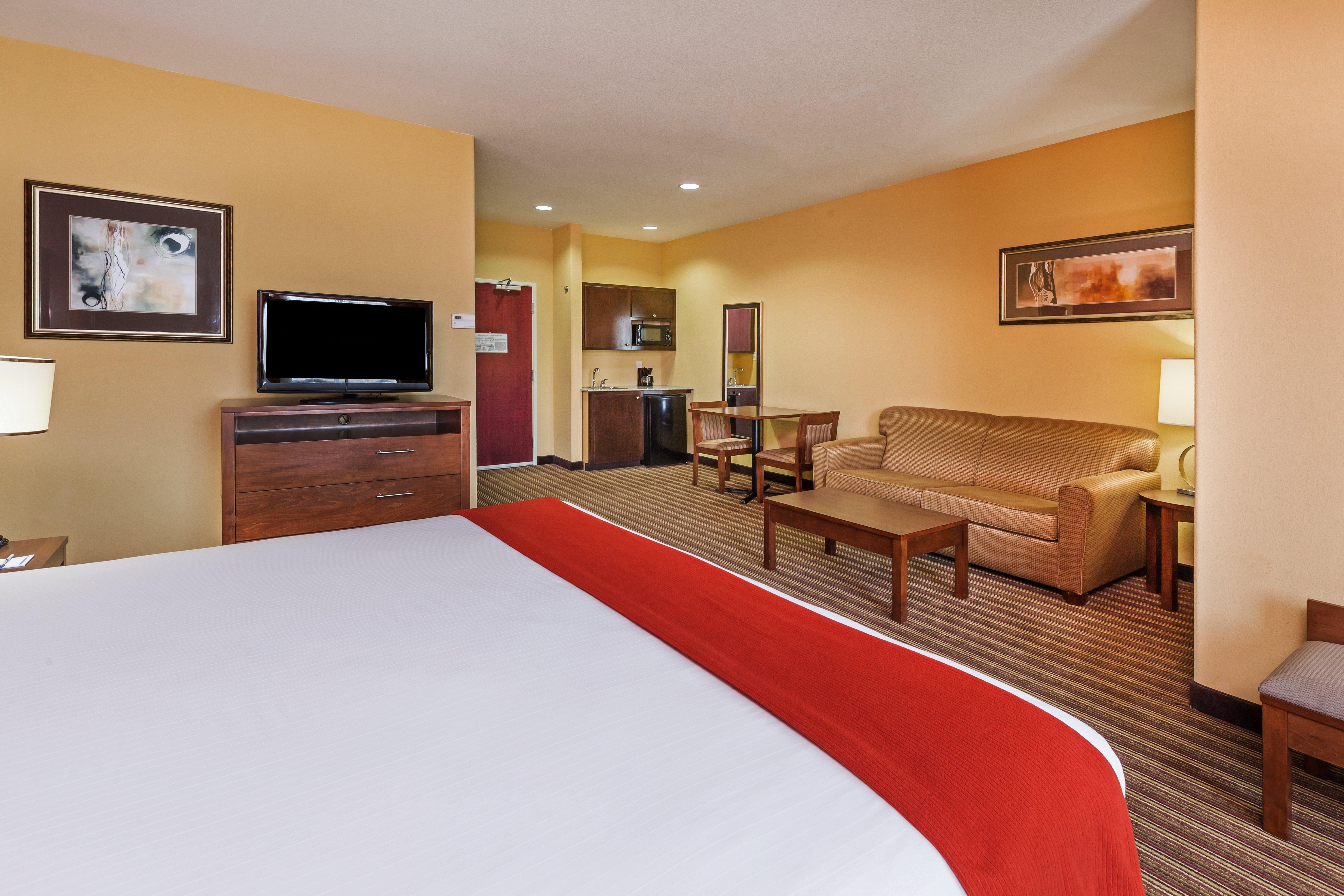 Holiday Inn Express & Suites Cleveland By Ihg Екстериор снимка