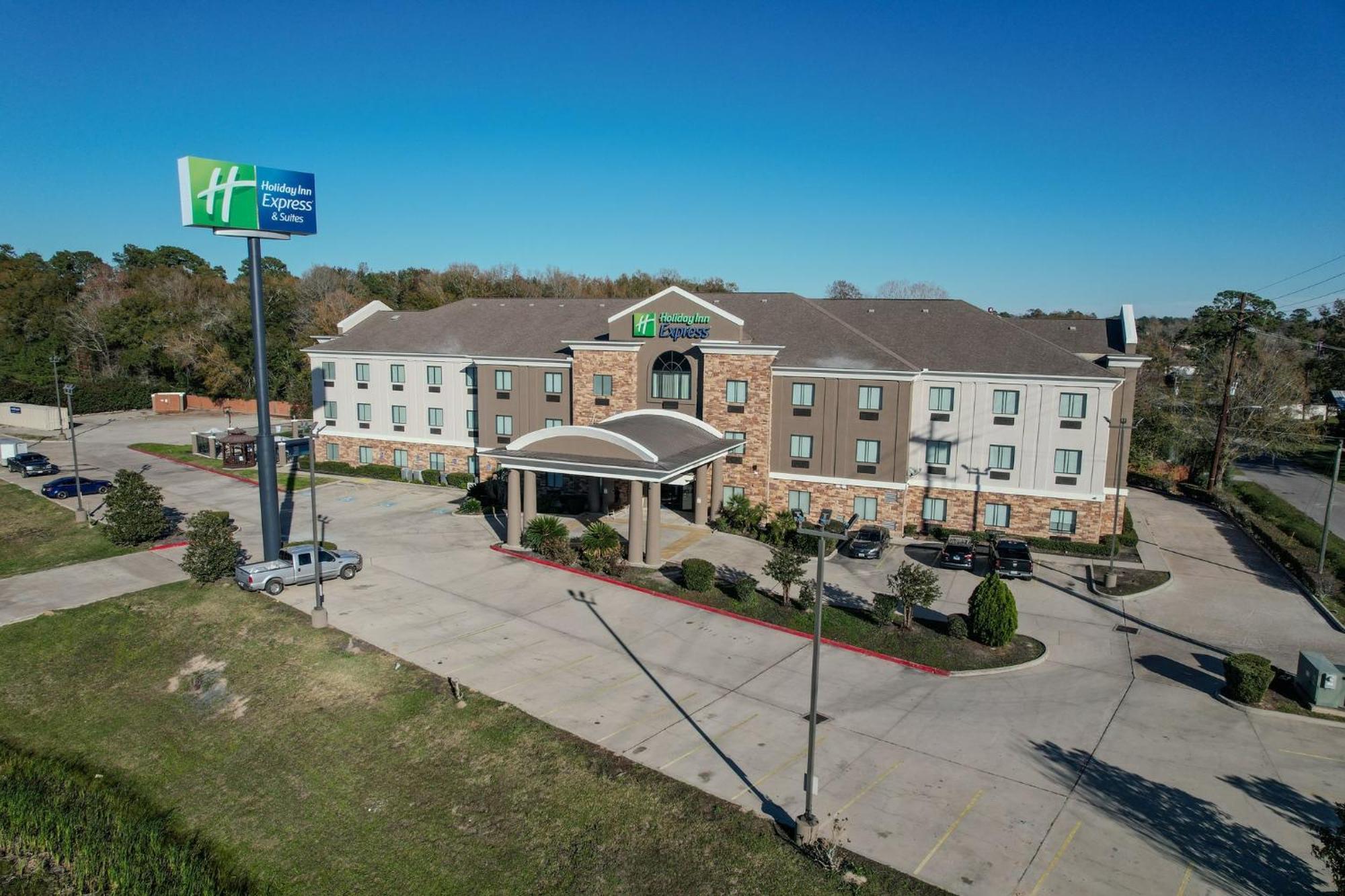 Holiday Inn Express & Suites Cleveland By Ihg Екстериор снимка