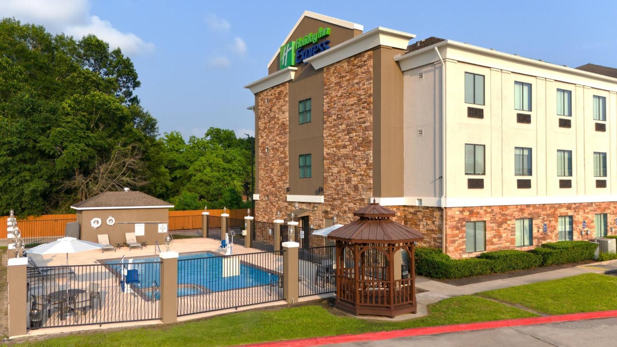 Holiday Inn Express & Suites Cleveland By Ihg Екстериор снимка